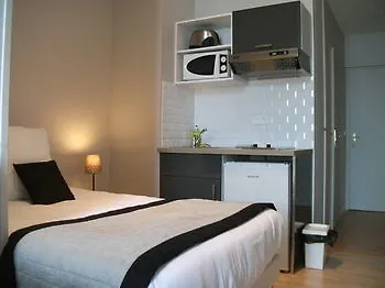 Otel Ajoupa