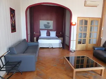 Ajoupa Hotel Nizza