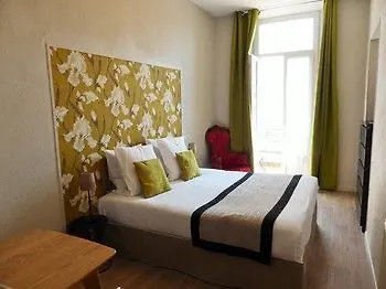 Ajoupa Otel Nice