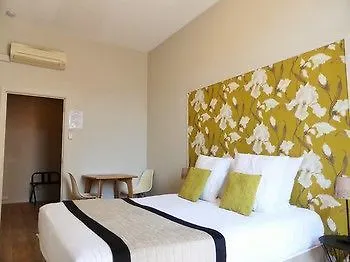 Ajoupa Otel