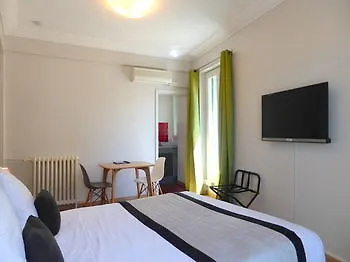 Otel Ajoupa 2*