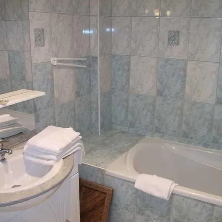 Otel Ajoupa Nice