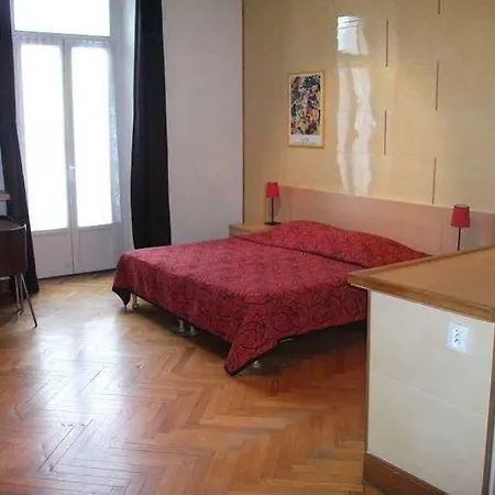Hotel Ajoupa Nizza